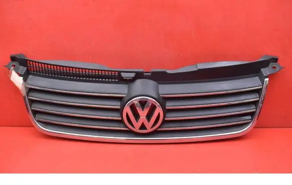 Volkswagen PASSAT B5.5 Front grill 3B0853651K
