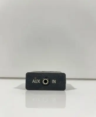 BMW X5 E70 AUX in-socket connector 6986791