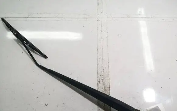Nissan Tiida C11 Front wiper blade arm 