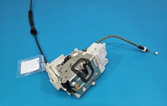 Mercedes-Benz A W169 Rear door lock 1697302235 IMPRK1554066
