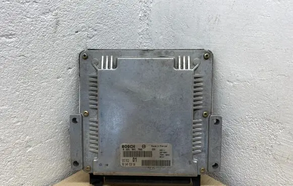 Peugeot 406 Engine control unit/module 9634662880 0281001782 EDC15C2