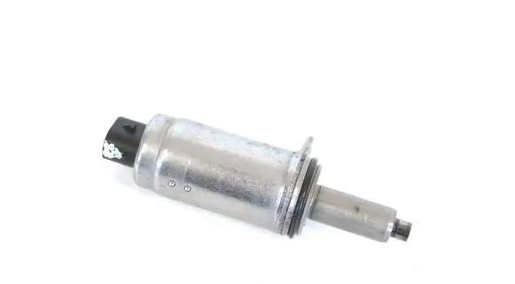 Toyota Hilux (AN10, AN20, AN30) Camshaft vanos timing valve 06E103697T