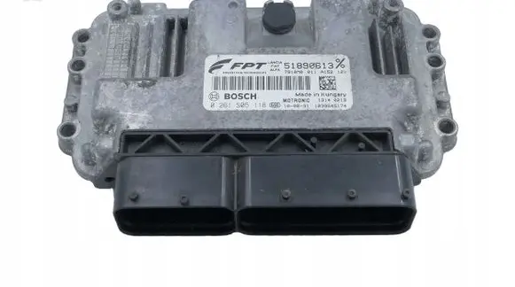 Alfa Romeo Giulietta Engine control unit/module 51890613