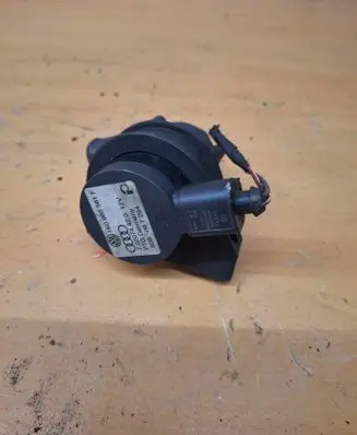 Volkswagen PASSAT B6 Electric auxiliary coolant/water pump 1K0965561F 702074420 80809T294