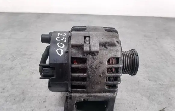 Volvo S40, V40 Generator/alternator 8200162474