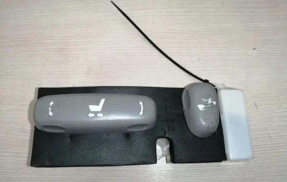 Lexus GS 300 350 430 450H Seat control switch 8407030040