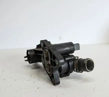 Volkswagen Golf VI Thermostat 