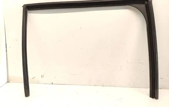 Citroen C4 II Picasso Rubber seal rear door window/glass 9677545980