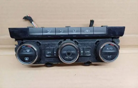 Skoda Octavia Mk3 (5E) Climate control unit 5E0907044Q 5HB01128260 700330000