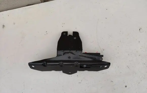 BMW X6 E71 Loading door lock loop/hook striker 489050955 UK711461209