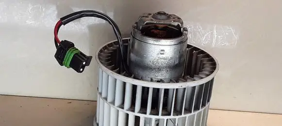 Renault Espace III Heater fan/blower 0130063506