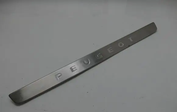 Peugeot 407 Front sill trim cover