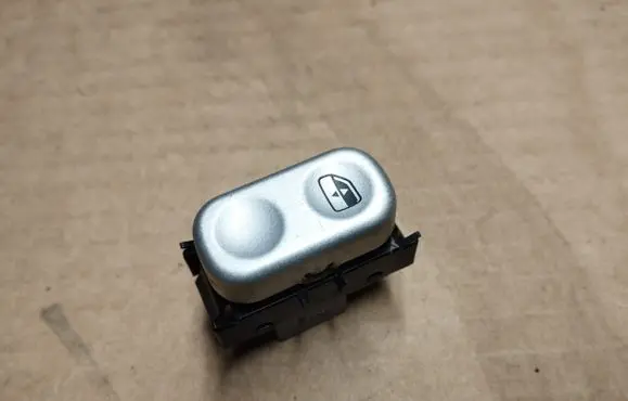 Chrysler Crossfire Electric window control switch