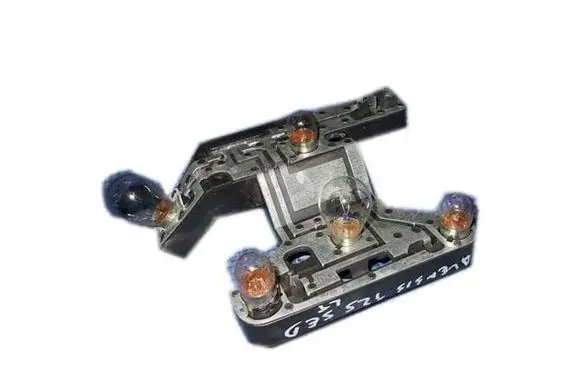 Toyota Avensis T250 Tail light bulb cover holder 