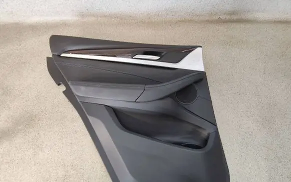 BMW X4 G02 Coupe rear side trim panel