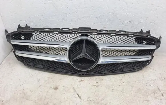Mercedes-Benz C W205 Front grill A2058800183