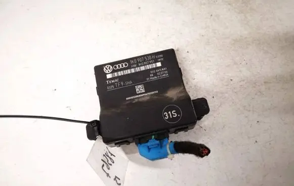 Skoda Octavia Mk2 (1Z) Door control unit/module 1k0907530h 1k0907951