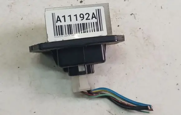 Mitsubishi Grandis Heater blower motor/fan resistor 0778000880