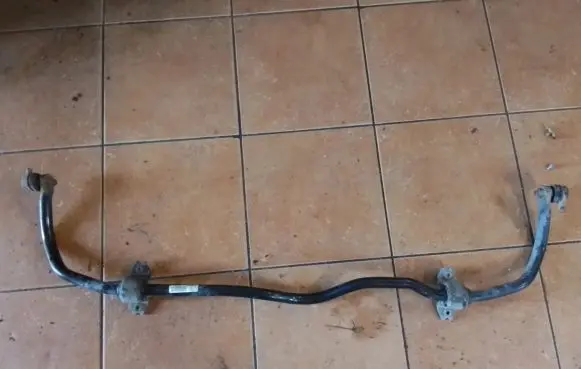 Volkswagen PASSAT B6 Front anti-roll bar/sway bar 3C0411303R