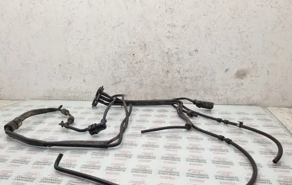 Volkswagen Touran I Vacuum line/pipe/hose 03G131051