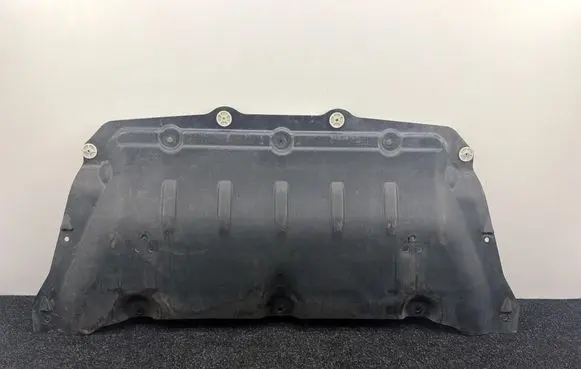 BMW 5 G30 G31 G38 Engine splash shield/under tray 7363730 51164310