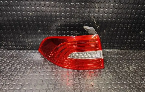 Skoda Superb B6 (3T) Rear/tail lights 3T5945095A