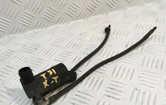 Nissan X-Trail T31 Windscreen/windshield washer pump GB25