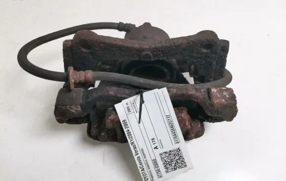 Toyota Corolla Verso AR10 Front brake caliper 47750-05060