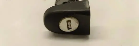 Volkswagen Transporter - Caravelle T6 Front door lock (next to the handle) 