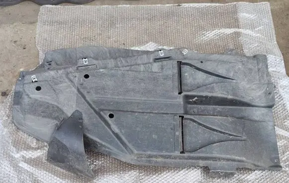 BMW X3 E83 Fuel tank bottom protection 3417402 51713417402 51164310