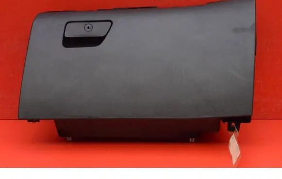 Ford Mondeo MK I Glove box DS7313570A