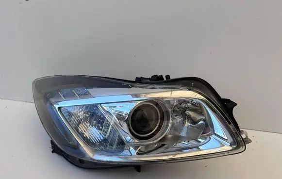 Opel Insignia A Headlight/headlamp 13226793