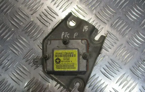 Chrysler PT Cruiser Airbag deployment crash/impact sensor P04671844AC