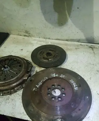 Toyota Avensis T220 Clutch set kit