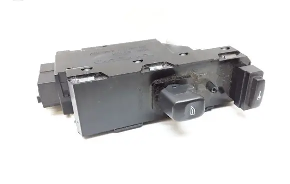 Volvo V70 Electric window control switch 30746075