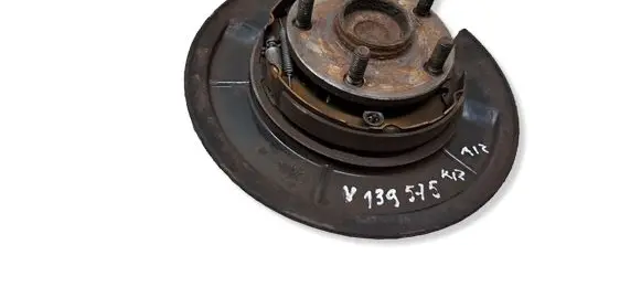 Toyota Corolla Verso AR10 Rear wheel hub 465200F010 465040F010 049420F010