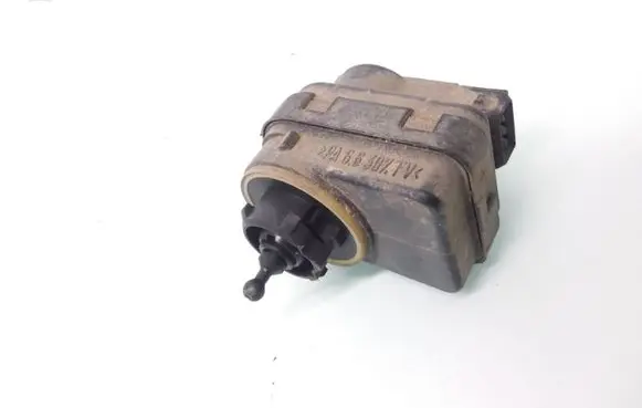 Land Rover Freelander Headlight level adjustment motor 