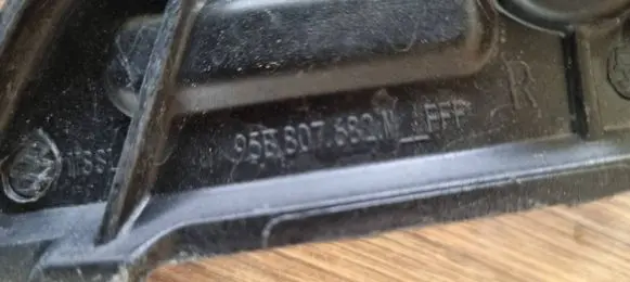 Porsche Macan (95B) Front bumper splitter molding 95E807682