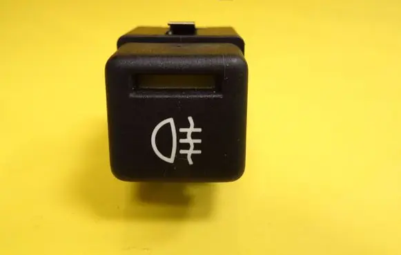 Fog light switch