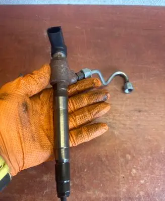 Fuel injector
