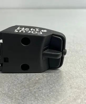 Ford Focus Multifunctional control switch/knob Dx1aa