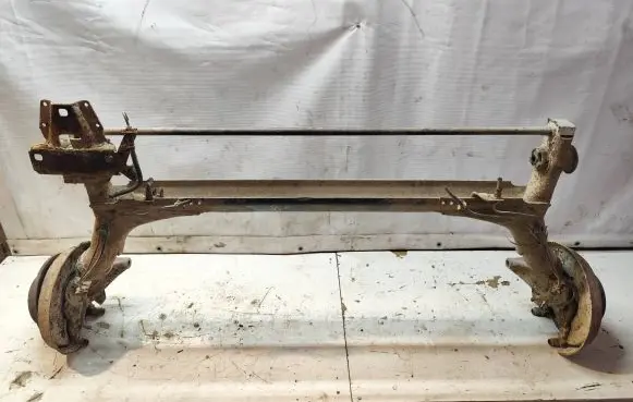 Audi 80 90 S2 B4 Rear axle beam 