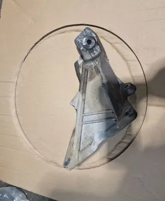 BMW 5 E60 E61 Engine mounting bracket 6769282