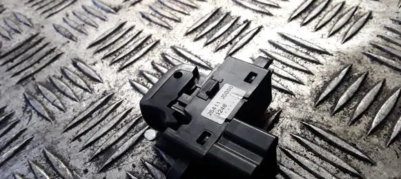 Nissan Qashqai Electric window control switch 25411JD000
