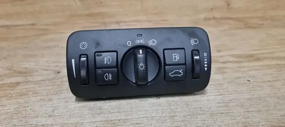 Volvo V70 Light switch 30739415