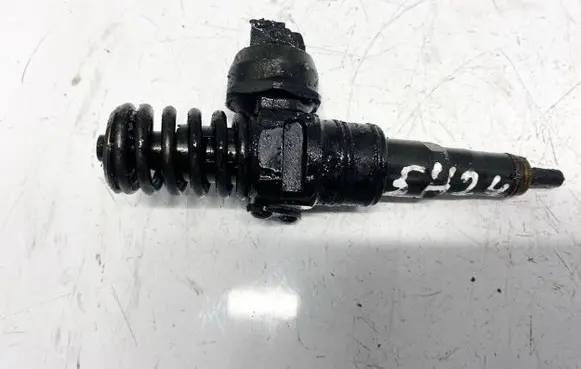 Skoda Octavia Mk2 (1Z) Fuel injector 0414720215