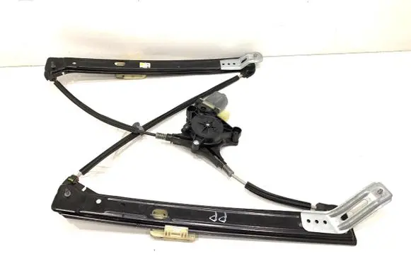 Skoda Karoq Front door window regulator with motor