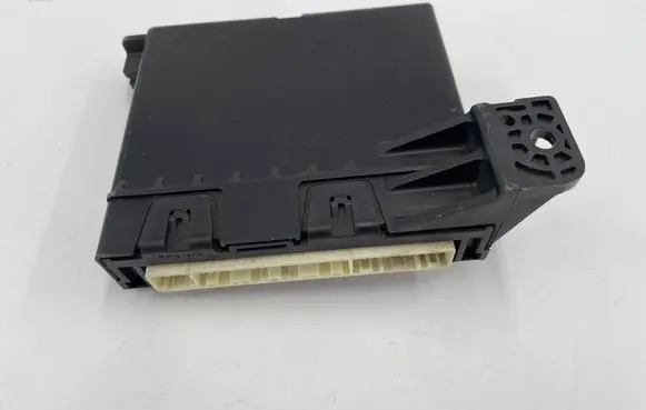 Toyota Avensis T270 Air conditioner control unit module 8865005231