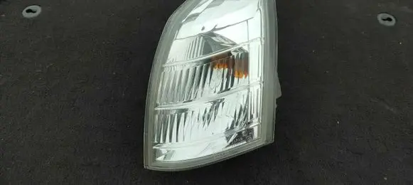 Nissan X-Trail T30 Front indicator light 504104467