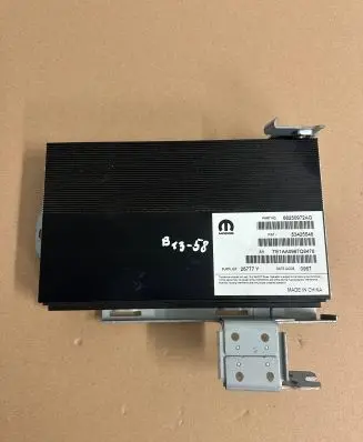 Jeep Compass Radio/CD/DVD/GPS head unit 68250972AG 53425548 TE1AA0967Q8476